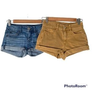 AMERICAN EAGLE OUTFITTERS SHORTIES Lot Of 2 Blue And Tan Size 0